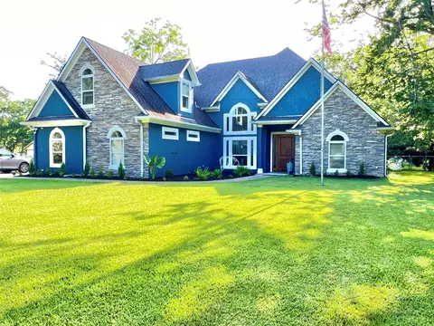 6714 Jay Road Rd, Hitchcock, TX 77563