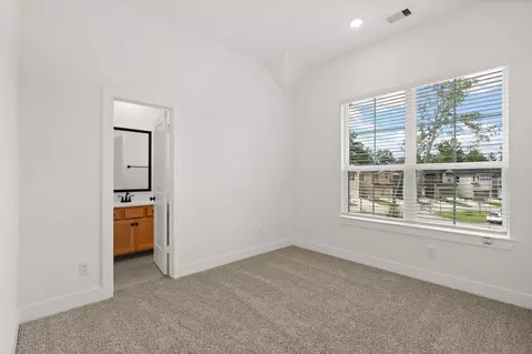 Bedroom - 524 Red Cascade Trl, Willis, TX 77318 photo 5 of 6