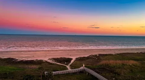 1401 E Beach Dr #703, Galveston, TX 77550