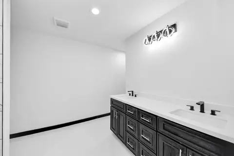 Bath - 14574 Half Circle St, Splendora, TX 77372 photo 4 of 5