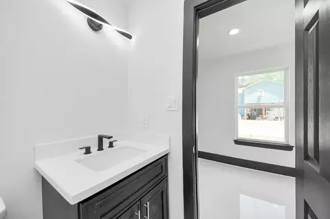 Bath - 14574 Half Circle St, Splendora, TX 77372 photo 1 of 5