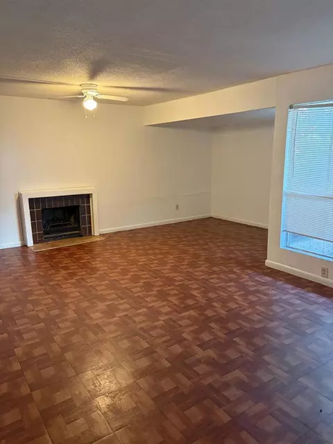781 Country Place Dr #1085, Houston, TX 77079