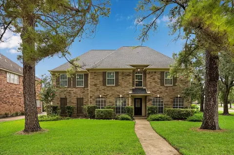 47 Sterling St, Sugar Land, TX 77479