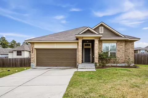 210 Doe Run Dr, Huntsville, TX 77320