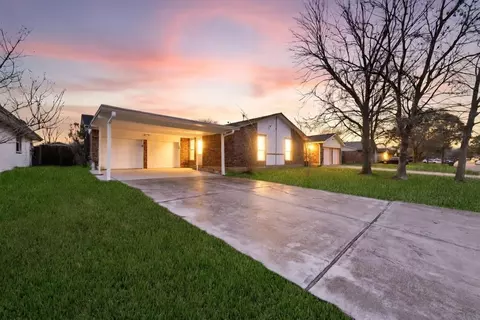 11610 Grapewood Dr, Houston, TX 77089