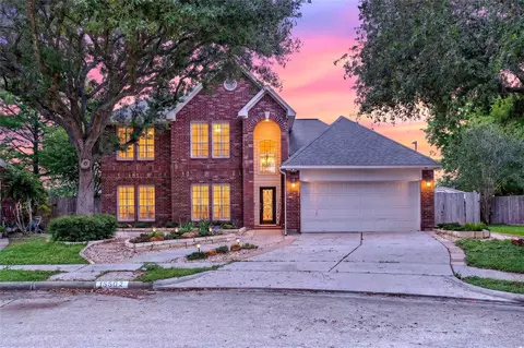 15502 Contender Ln, Friendswood, TX 77546