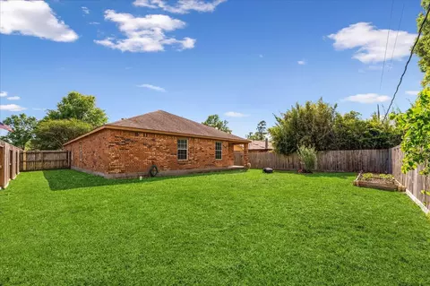 Exterior - 407 Corydon Dr, Huffman, TX 77336 photo 4 of 8