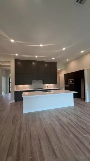 14311 Moonlit Creek Ct, Montgomery, TX 77316