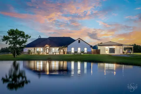 20079 Fm 523, Angleton, TX 77515