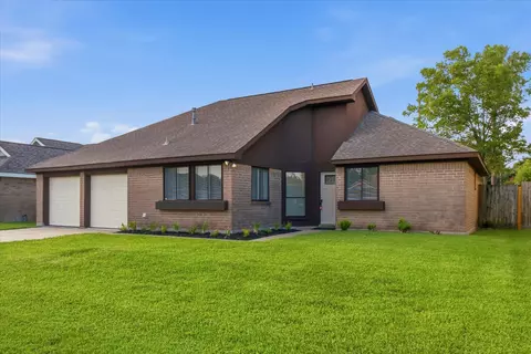 1909 Wildwood Dr, Deer Park, TX 77536