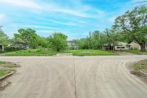 6031 Beekman Rd, Houston, TX 77021