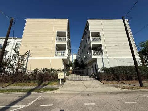 2524 Hutchins St, Houston, TX 77004
