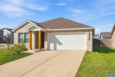 Exterior - 6001 Toby Bnd, Bryan, TX 77807 photo 4 of 8