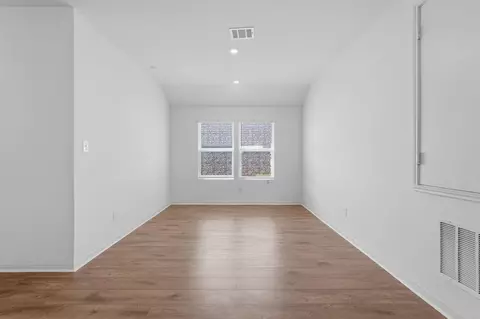 Living - 6001 Toby Bnd, Bryan, TX 77807 photo 1 of 6