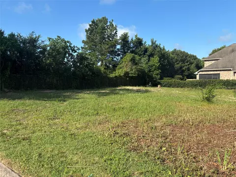 901 Longmire Rd, Conroe, TX 77304