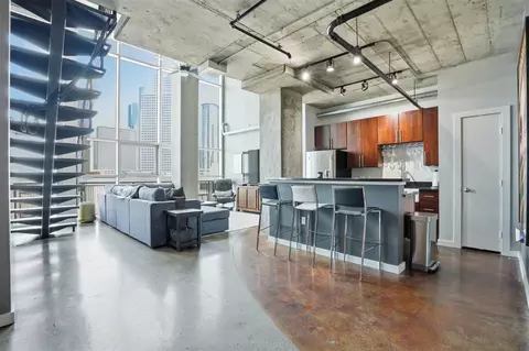 2000 Bagby St #9422, Houston, TX 77002