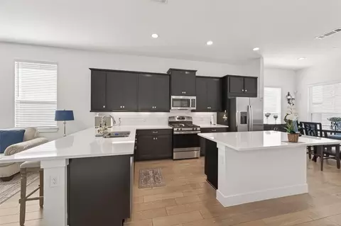 7911 Coco Verde Dr, Cypress, TX 77433