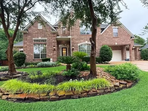 59 Nocturne Woods Pl, The Woodlands, TX 77382