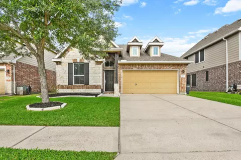 8319 Sweet Bay Cir S, Baytown, TX 77523
