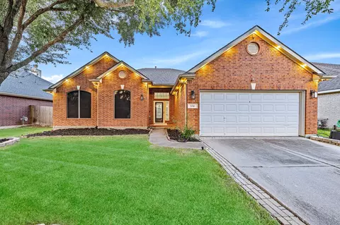 2010 Lincoln Crest Way, Sugar Land, TX 77498