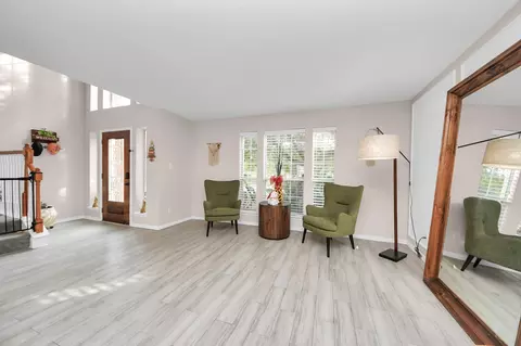 Entry Way - 515 Spindle Ridge Dr, Spring, TX 77386 photo 4 of 7