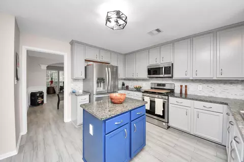 Kitchen - 515 Spindle Ridge Dr, Spring, TX 77386 photo 1 of 7