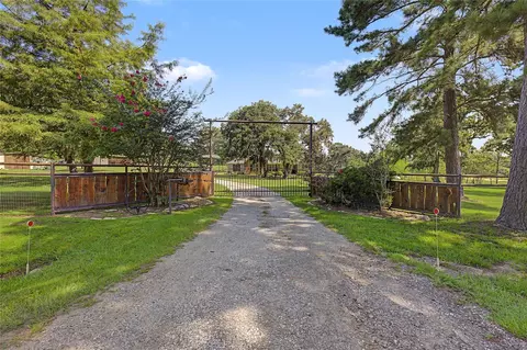 23530 Hargrave Rd, Hockley, TX 77447