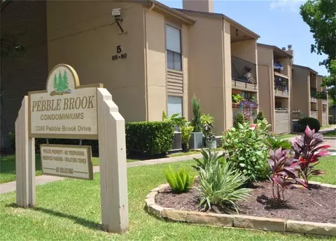 3300 Pebblebrook Dr #57, Seabrook, TX 77586
