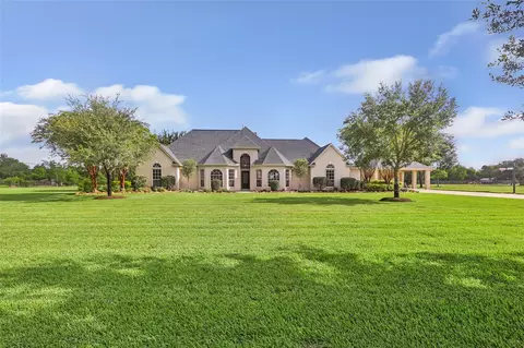 1030 Lillian Ln, Crosby, TX 77532