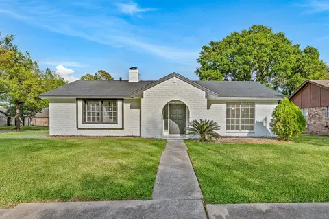 7603 Beech Cove Ln, Houston, TX 77072