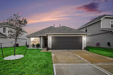4906 Luke Mathew Dr, Rosharon, TX 77583