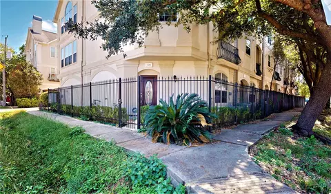 328 Malone St, Houston, TX 77007