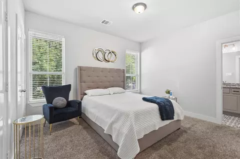 Bedroom - 1507 Beech Dr, Conroe, TX 77385 photo 3 of 5