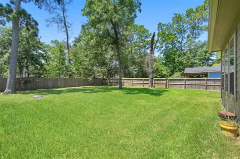 Exterior - 1507 Beech Dr, Conroe, TX 77385 photo 4 of 10