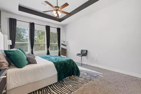 Bedroom - 1507 Beech Dr, Conroe, TX 77385 photo 2 of 5
