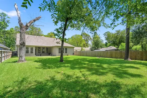 Exterior - 1507 Beech Dr, Conroe, TX 77385 photo 6 of 10