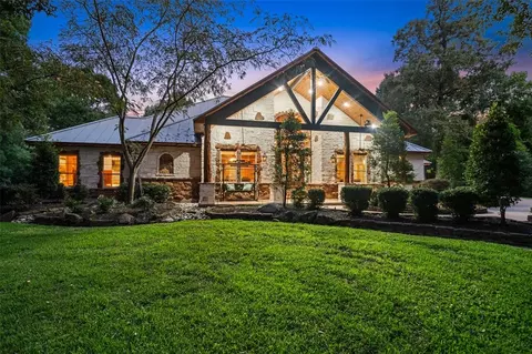 15629 Knotty Oaks Trl, Magnolia, TX 77355