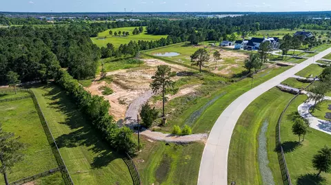 68 Willowcreek Ranch Rd, Tomball, TX 77377