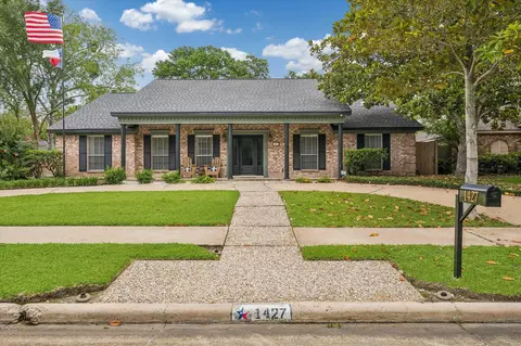 1427 Heathwood Dr, Houston, TX 77077