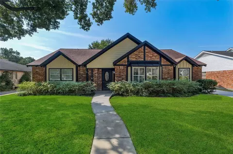 6203 Cheena Dr, Houston, TX 77096