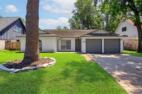 9715 Ballin David Dr, Spring, TX 77379