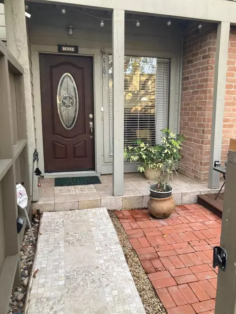 1623 Prairie Grove Dr, Houston, TX 77077