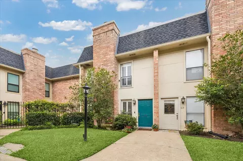 1601 S Shepherd Dr #24, Houston, TX 77019