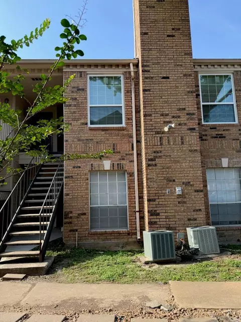 2626 Holly Hall St #406, Houston, TX 77054