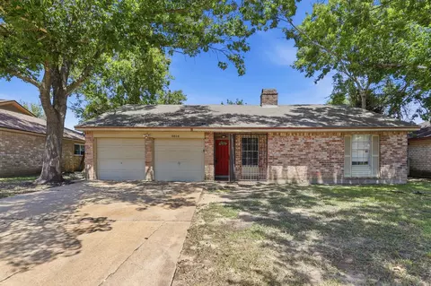 6614 Indian Lake Dr, Missouri City, TX 77489