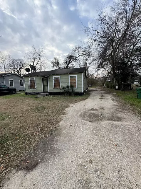 4710 Antha St, Houston, TX 77016