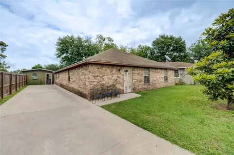 3807 Crandon St, Houston, TX 77026