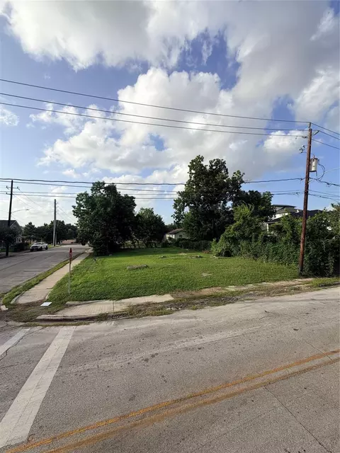 4701 Market St, Houston, TX 77020