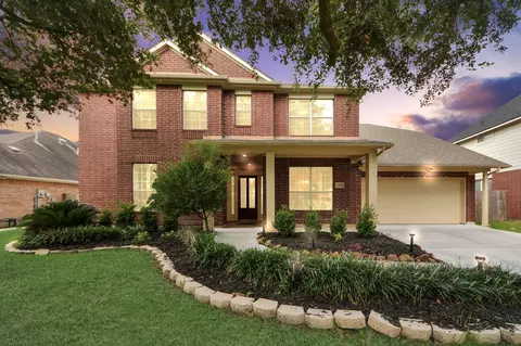 7215 Thornmeadow Ln, Cypress, TX 77433