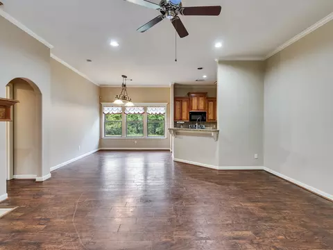 Living - 12654 Maxwell St, Willis, TX 77378 photo 6 of 7